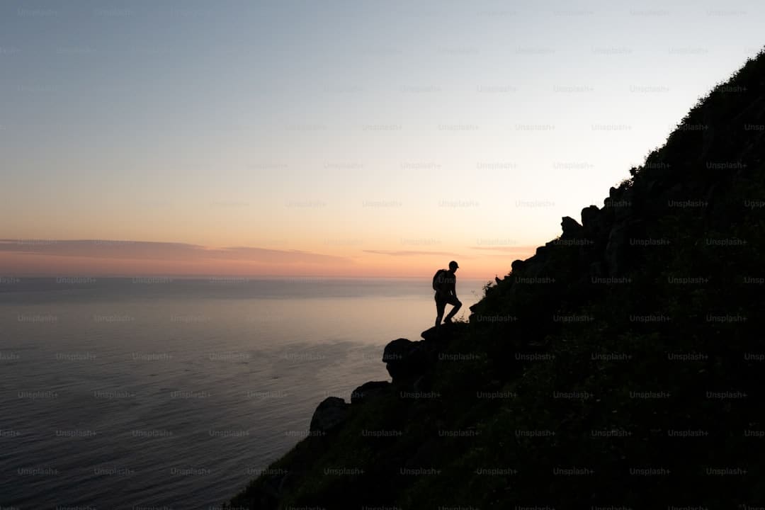 暑期“旅行专列”,让远方有景更有诗意